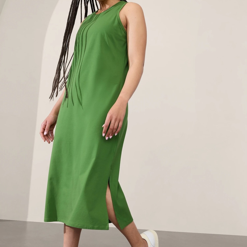 Athleta Green Sleeveless Crew Neck Maxi Dress